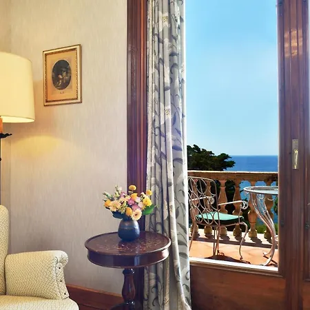 De La Gavina Gl - The Leading Of The World 5*