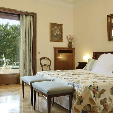 De La Gavina Gl - The Leading Of The World 5*