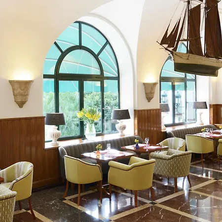 De La Gavina Gl - The Leading Of The World ساغارو